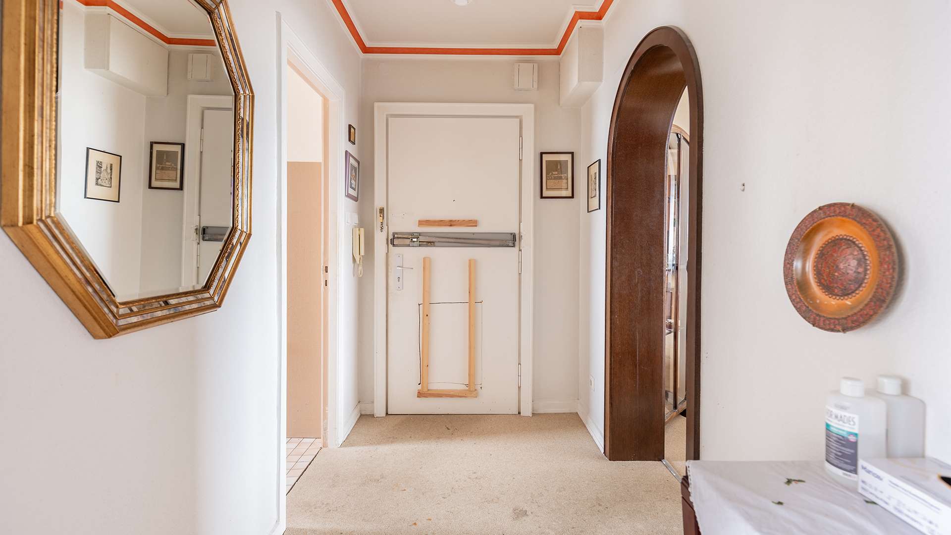 Sanierungsbedürftige Wohnung mit traumhaftem Ausblick in Hamburg-Wandsbek!, Hamburg – Bild 3