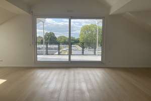 4-ZIMMER-PENTHOUSE | ALLEINE AUF EINER EBENE | 2. TAGESLICHTBÄDER | EBK | LOGGIA – 60435 Berkersheim, Frankfurt am Main – Vorschaubild 2