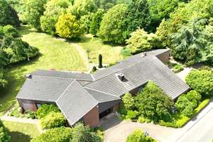 Hochwertiges Einfamilienhaus mit parkähnlichem Grundstück in Ochtrup – Die vollständige Adresse der Immobilie erhältst du vom Anbieter., 48607 Ochtrup – Vorschaubild 2