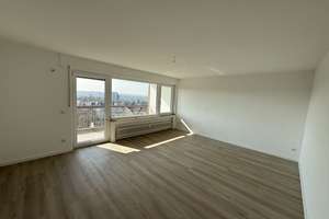 Sanierte großzüge 3 Zimmer Balkonwohnung in Innenstadtnähe