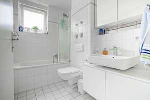 Moderne Wohnung in tadellosem MFH - Lichtdurchflutete 4 Zi-Whg mit Balkon, Stellplatz und Gäste-WC – Die vollständige Adresse der Immobilie erhältst du vom Anbieter., 12355 Rudow, Berlin – Vorschaubild 7