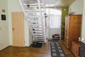 KIEL-HOLTENAU: Großzügige und freiwerdende 4,5-Zimmer-Wohnung über 2 Ebenen mit Loggia und Carport – Immelmannstraße 13, 24159 Holtenau, Kiel – Vorschaubild 8