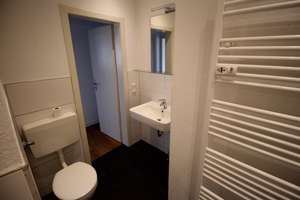 RENOVIERTE KOMFORTWHG. SANIERTES DUSCHBAD BALKON GARAGE MÖGL. 1.OG MODERNE BÖDEN OBERBILK/ELLERSTR. – Ellerstraße 139, 40227 Oberbilk, Düsseldorf – Vorschaubild 8