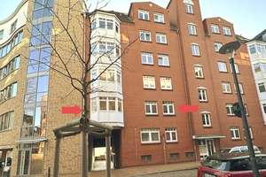 Kiel-Ravensberg: Helle 2-Zi.-Whg. mit großem Südbalkon, Carport und Aufzug, barrierearm