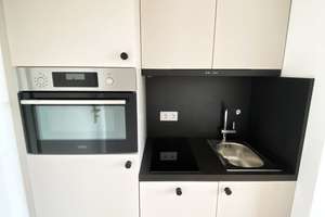 Modernes möbliertes großzügiges Apartment mit Balkon und EBK! – Florian-Geyer-Str 111, 12489 Adlershof, Berlin – Vorschaubild 2