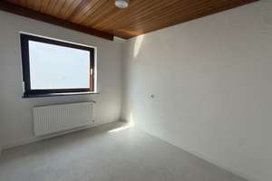 * 5 Zi-Haus  in bester Lage *  in Niedernhausen! – Die vollständige Adresse der Immobilie erhältst du vom Anbieter., 65527 Niedernhausen – Vorschaubild 19