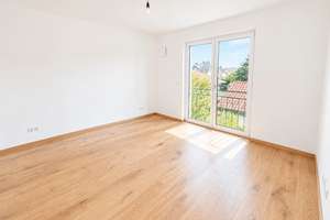 Lichtdurchflutete 2-Zimmerwohnung mit Süd-/Westbalkon in Feldmoching – 80935 Lerchenau-Ost, München – Vorschaubild 4