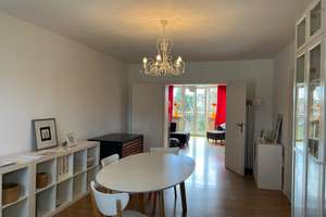 + Wohlfühl-Wohnen inmitten der City mit perfektem Grünblick und Balkon + – Die vollständige Adresse der Immobilie erhältst du vom Anbieter., 47798 Stadtmitte, Krefeld – Vorschaubild 2