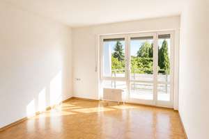 Viel Licht, viel Platz, viel Potenzial – attraktive 3-Zimmer-Wohnung mit Balkon & Tiefgarage – Die vollständige Adresse der Immobilie erhältst du vom Anbieter., 70619 Riedenberg, Stuttgart – Vorschaubild 8