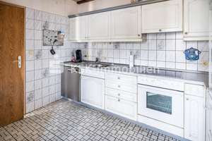 Zweifamilienhaus mit Einliegerwohnung auf attraktivem Grundstück in 50354 Hürth-Efferen! – Die vollständige Adresse der Immobilie erhältst du vom Anbieter., 50354 Hürth – Vorschaubild 5