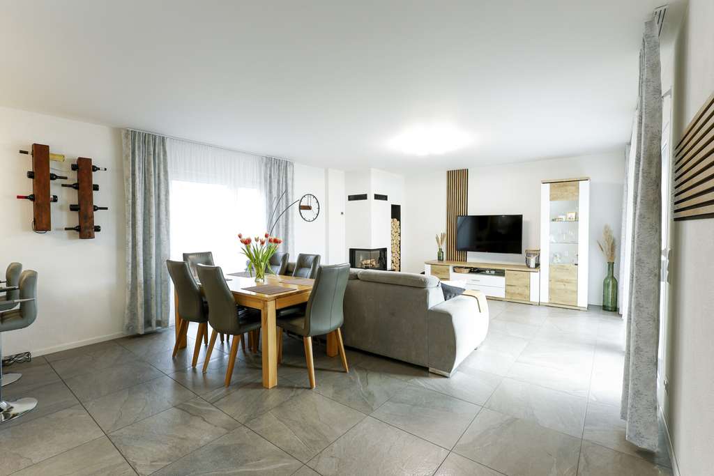 Immobilie in Inzigkofen - Eleganz trifft Effizienz – Ihr neuer Bungalow in Inzigkofen - Bild 2