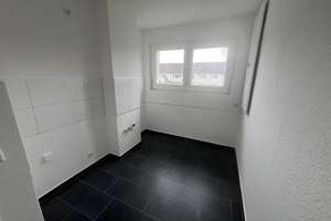 Renovierte 2 Zi-Whng.- Sonnenbalkon - Duisburg Rheinhausen – Lindenallee 8, 47226 Rheinhausen-Mitte, Duisburg – Vorschaubild 3