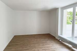 Helle + renovierte 2-Zimmer-Wohnung mit Balkon, guter Schnitt, separate Küche, Duschbad, Aufzug – Kurt-Schumacher-Straße 12, 38102 Viewegsgarten-Bebelhof, Braunschweig – Vorschaubild 3