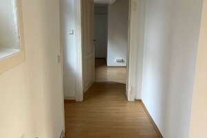 Große 2-Zimmer-Wohnung am Elsässer Platz - Eigener Eingang im Hof! – Gneisenaustr. 2, 65195 Westend / Bleichstraße, Wiesbaden – Vorschaubild 12