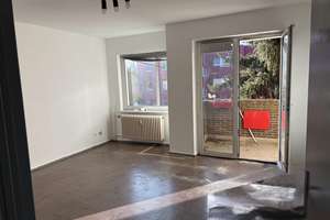 Ruhige 2-Zi.-Wohnung mit Balkon und Garten in Lichterfelde - sanierungsbedürftig – Hochstrasse 6, 12209 Lichterfelde, Berlin – Vorschaubild 2