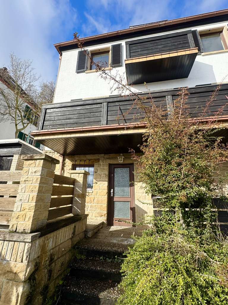 Immobilie in Bad Dürkheim - PROVISIONSFREI: Einfamilienhaus mit Potenzial in begehrter Lage und wundervollem Weitblick - Bild 2