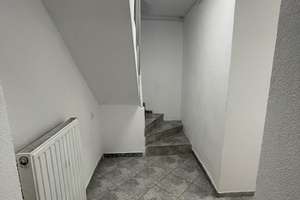 Sofort verfügbar: Leerstehendes Dreifamilienhaus mit Garten in Ludwigsburg – talstrasse 25, 71634 Mitte, Ludwigsburg – Vorschaubild 5
