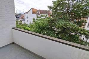 2,5-ZKB: Zweitbezug nach Modernisierung in Neckarau mit EBK & Loggia – Holunderstr. 13, 68199 Neckarau, Mannheim – Vorschaubild 2