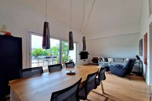 Courtagefrei: Helle und zentral gelegene DG-Maisonette-Wohnung mit Galerie und Sonnenterrasse – Die vollständige Adresse der Immobilie erhältst du vom Anbieter., 22391 Wellingsbüttel, Hamburg – Vorschaubild 2