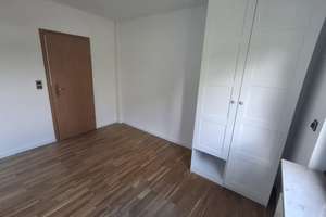 Sonnige EG-Wohnung mit EBK, Wannenbad, Kamin & Garten - von privat an privat – Temmeweg -, 14089 Kladow, Berlin – Vorschaubild 12