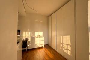 EXKLUSIVES PENTHOUSE IM BAUHAUSSTIL MIT RHEIN - BLICK, DREI TERRASSEN UND TG - STELLPLATZ – Die vollständige Adresse der Immobilie erhältst du vom Anbieter., 50996 Rodenkirchen (Ortsteil), Köln – Vorschaubild 10