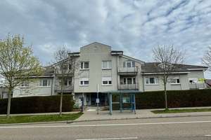 2-Zimmer-Wohnung mit Einbauküche und Balkon