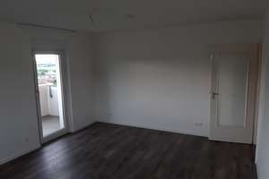 Modernisierte 2,5-Zimmer-Wohnung (2022) mit Balkon, Aufzug & U-Bahn vor der Tür – Stuttgart – Die vollständige Adresse der Immobilie erhältst du vom Anbieter., 70499 Bergheim, Stuttgart – Vorschaubild 6