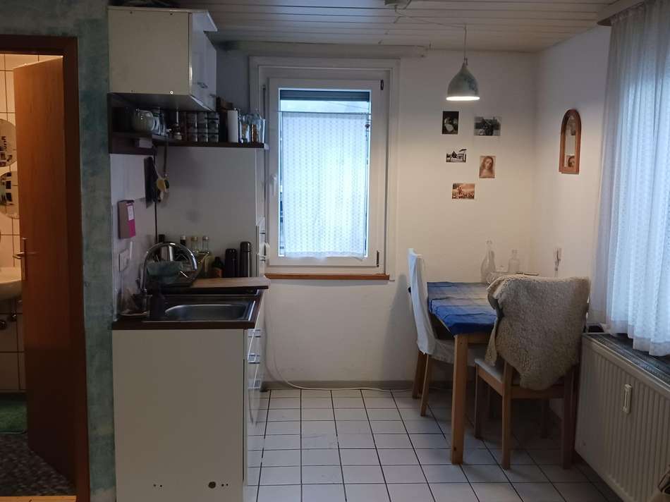 1-Zi. Whg. Küchenzeile