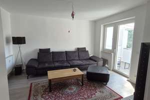 Modernisierte 2 Zimmer-Wohnung mit Wohnküche und Balkon!  – Osnabrücker Str. 22, 45145 Frohnhausen, Essen – Vorschaubild 3
