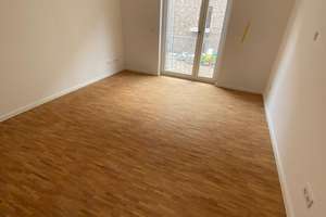 Lebendiges Stadtleben: 3-Zimmer-Wohnung in Düsseldorf-Bilk – Karolingerstraße 117, 40223 Bilk, Düsseldorf – Vorschaubild 8