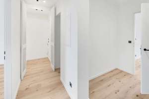 Bogenhausen: Hochwertig modernisierte 3-Zimmer-Wohnung mit 2 Loggien & Blick ins Grüne – Die vollständige Adresse der Immobilie erhältst du vom Anbieter., 81927 Englschalking, München – Vorschaubild 9