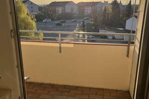 3 Zimmer Wohnung mit Balkon, Fahrstuhl, TG-Stellplatz in Schwetzingen zu vermieten – Die vollständige Adresse der Immobilie erhältst du vom Anbieter., 68723 Schwetzingen – Vorschaubild 2