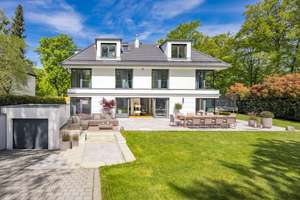 Luxuriöse Familienresidenz mit Lift, Tiefgarage, Fitnessbereich und Wärmepumpe