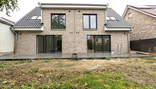 Bild von Doppelhaushälfte in beliebter Wohnlage - effizienter KFW40-Standard / Provisionsfrei für den Käufer