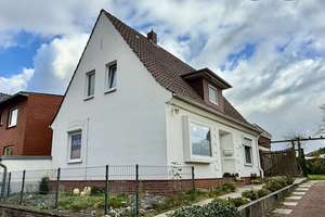 Tolles Einfamilienhaus mit großen Wintergarten sowie großem Garten zentral im Nienburger Leintor! – Die vollständige Adresse der Immobilie erhältst du vom Anbieter., 31582 Nienburg (Weser) – Vorschaubild 1
