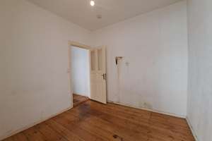 Leerstehende und renovierungsbedürftige 2-Zimmer-Erdgeschosswohnung – Flughafenstraße 24, 12053 Neukölln (Ortsteil), Berlin – Vorschaubild 9