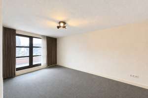 Zentral in Dellbrück: Ruhige 2-Zimmer-Wohnung mit Sonnenbalkon – 51069 Dellbrück, Köln – Vorschaubild 2