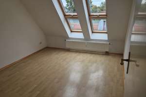 Lichtdurchflutete Dachgeschosswohnung in Tempelhof - von Privat – Ordensmeisterstraße 55, 12099 Tempelhof, Berlin – Vorschaubild 10
