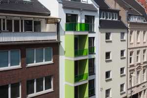Exklusive 2-Raum-EG-Wohnung mit geh. Innenausstattung mit Terrasse und EBK – Limburger Str. 7, 50672 Köln – Vorschaubild 1