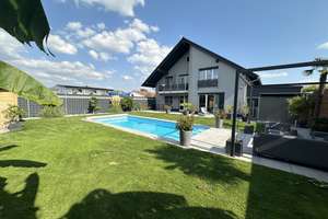 Exklusives Anwesen mit Gartenanlage und zusätzlichem Baugrundstück im Gewerbegebiet – Werkstraße 32, 67354 Römerberg – Vorschaubild 1