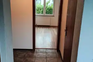 Großzügiges Einfamilienhaus mit ggf. zusätzlichem Baugrundstück, frisch renoviert, sofort verfügbar – Schartstr. 3, 52224 Aachen (Kreis) – Vorschaubild 17