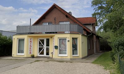 Eigentumswohnung mit Terrasse und Stellplatz in Burgwerben