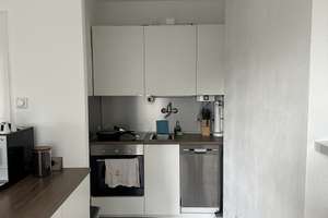 (Nur für Einzelpersonen) Helle Wohnung mit Balkon im 4. OG in Düsseldorf Pempelfort – Die vollständige Adresse der Immobilie erhältst du vom Anbieter., 40477 Pempelfort, Düsseldorf – Vorschaubild 9