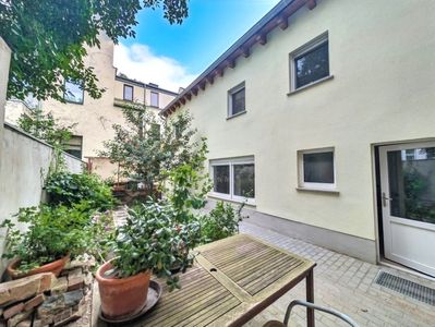 Charmantes Reihenmittelhaus mit neuem Anbau