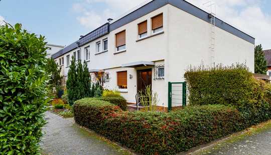 Bild von Reihenendhaus mit schönem Garten und Garage in ruhiger Lage von Darmstadt-Arheilgen