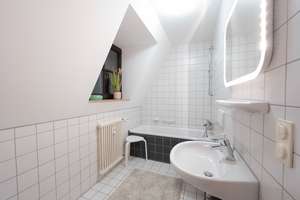 Möblierte 3-Raum-Maisonette mit Einbauküche, Balkon & modernem Bad in zentraler Lage – An der Alten Post 2, 9111 Zentrum, Chemnitz – Vorschaubild 11