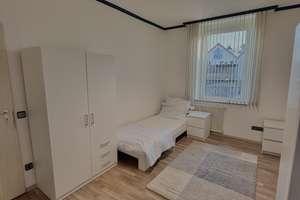Zimmer/Bett für Studenten in möblierter WG - ab 350 € warm