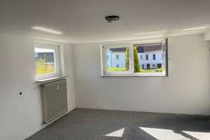 
Wohntraum in Mindersdorf - Großzügiges Wohnhaus mit zwei Wohneinheiten
 – Die vollständige Adresse der Immobilie erhältst du vom Anbieter., 78355 Hohenfels – Vorschaubild 31