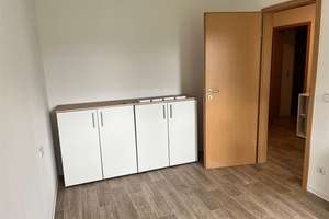 Frisch renovierte 2-Zimmer mit Dusche in beliebter Lage! TG mgl.! Teilmöbliert! – Olbernhauer Straße 16-18, 9125 Altchemnitz, Chemnitz – Vorschaubild 8