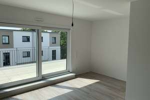 2-Zimmer-Penthouse mit EBK und Dachterrasse in Mainz Weisenau